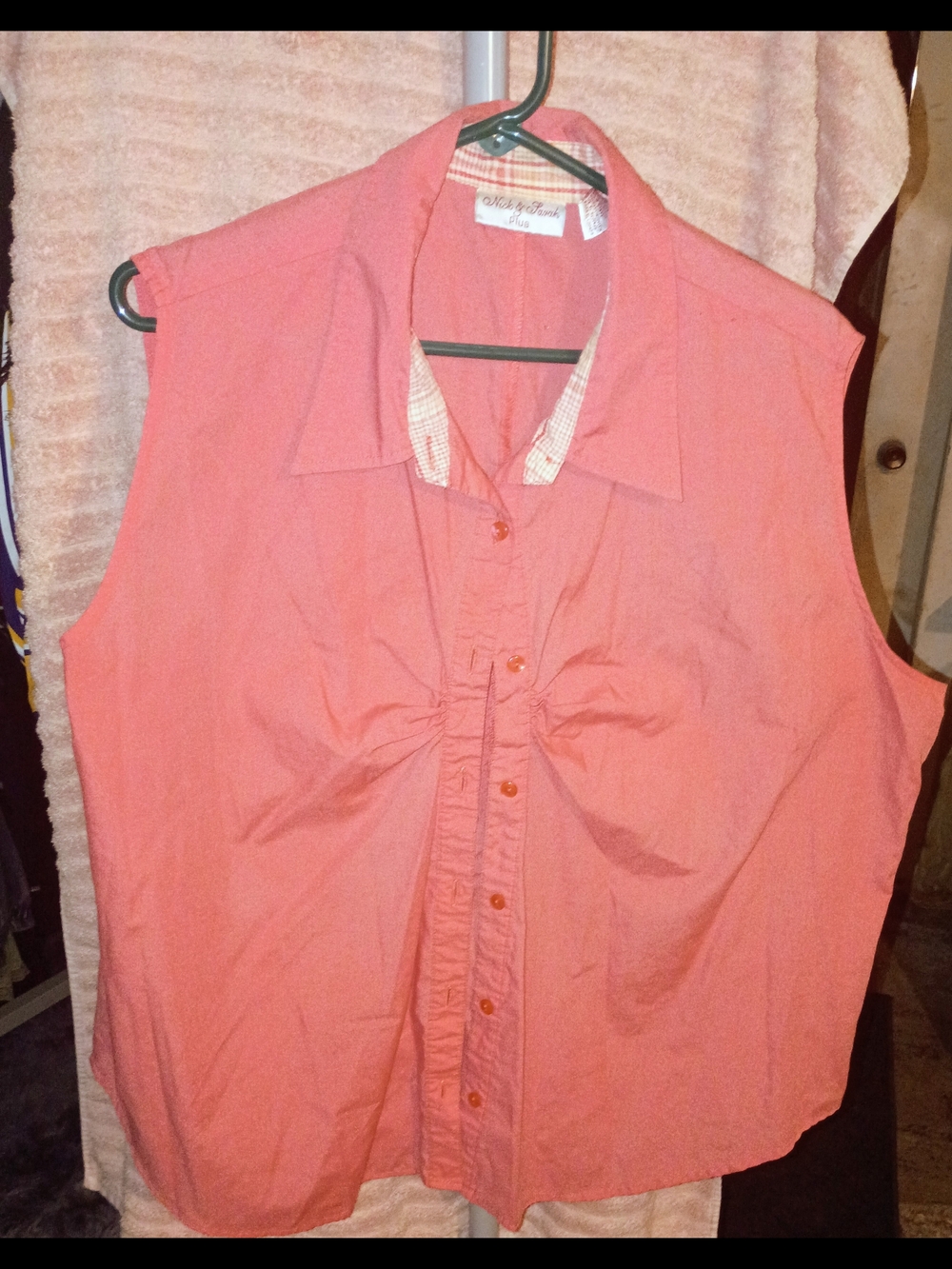 Sleeveless Coral Button-Front Women's Shirt